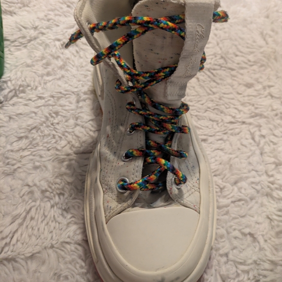 Converse Chuck Taylor All Star with Multicolor Accents - Picture 3 of 7